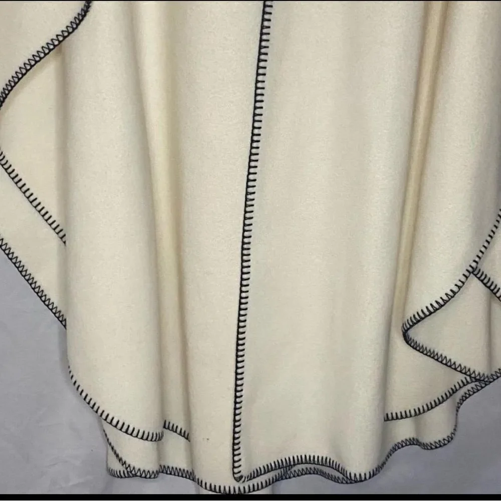 Women’s Betmar Cape
